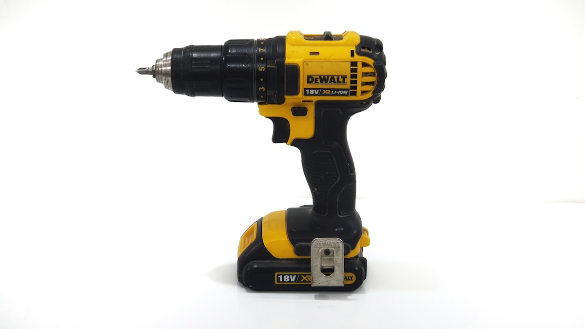 Power drill for woodworking
